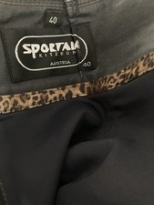 Rock SPORTALM, Gr.40 in Schwarz  mit aufwendigen Details. Sehr schön!