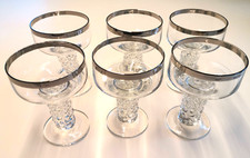 6 Sektgläser, Sektkelche, Sektschalen m. Platinrand oder Silber