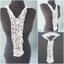 Antiker Spitzenkragen