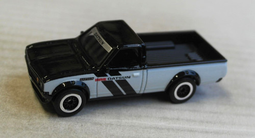 Hot wheels premium - hot, datsun