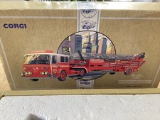 CORGI TOYS * AMERICAN LA FRANCE AERIAL LADDER  CENTERVILLE * 1:50 Feuerwehr