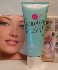 100% Original VICTORIA'S SECRET Beauty Rush BODY DRINK LOTION 200ml in Berry Cosmo