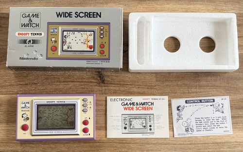 Nintendo game watch snoopy - nintendo,