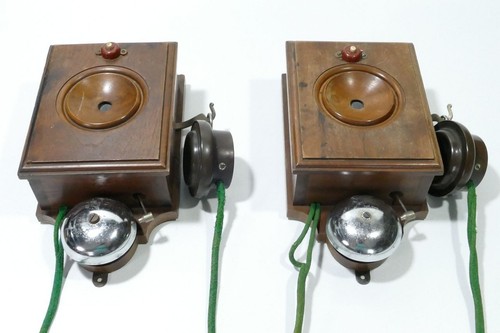 Historisches wandtelefon - 2x,
