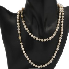 Kette Collier mit 106 Perlen