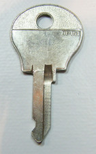 AUTO J SCHLÜSSEL ROHLING