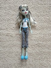 Monster High Frankie Stein Todmüde Puppe Pyjama Sammlerpuppe selten NEU