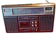 Vintage Stereo-Radiorecorder  Stil 90er Jahre Grundig Satellit RR 900