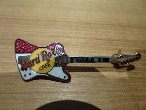 Hard rock cafe - –, pin