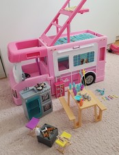 Barbie 3 in 1 Super Abenteuer Camper mit Zubehör und OVP