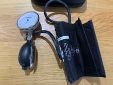 Riester Blutdruckmessgerät  1362 Precisa N 1 Schlauch Klettenmanschette