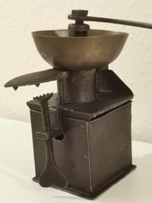 Sehr alte Kaffeemühle