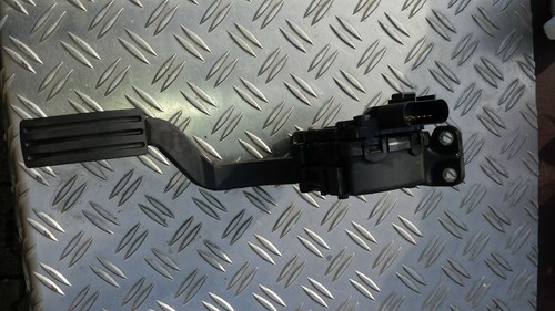 Mazda gaspedal - mazda,