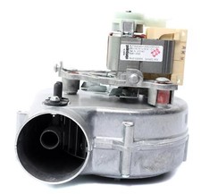 WOLF Abgasventilator für CGG-2(K) 18/24