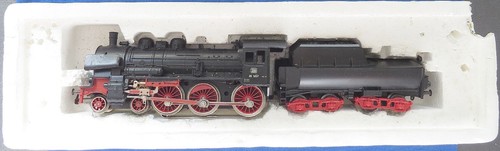 Dampflok mit tender von - mit,