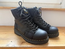 Dr. Martens 1460 TRINITY