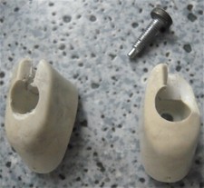 VW Bus T1, T2 68 - 79, Käfer 65 - 67 Paar Halter weiß für Sonnenblende orig. VW