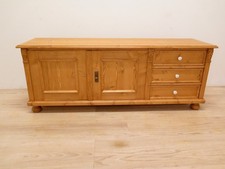 schönes Lowboard im