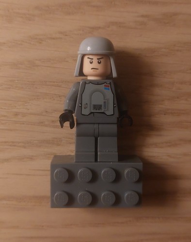 Lego star wars magnet - star,