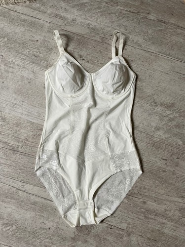 Body weiß mit schöner - body,,