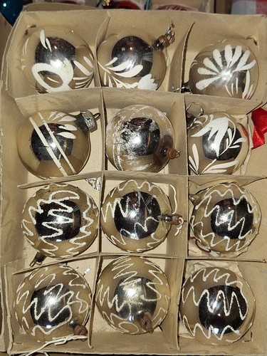 Weihnachtskugeln - 12,