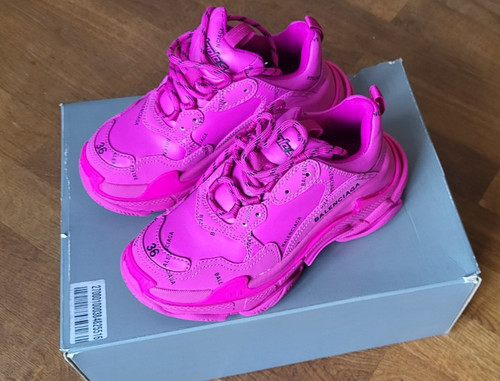 Balenciaga triple over - triple,