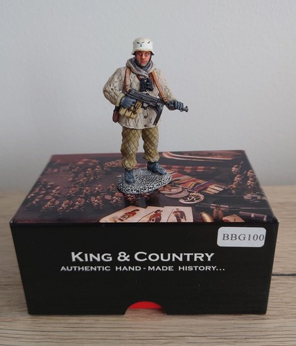 King country figur mit mp40 - king,