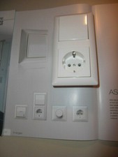 JUNG AS 500 weiß 2fach Rahmen Taster  Steckdose Wippe 531U Unterputzteil elektro