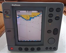RAYMARINE RC 530 Karten