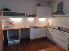 Ikea Küche - Küchenzeile weiß/ Eichenoptik mit Elektrogeräten - gebraucht