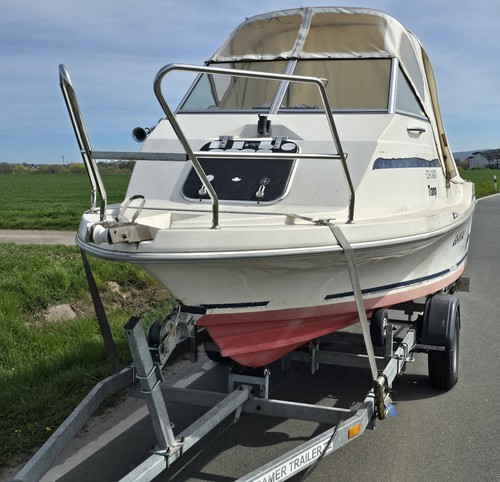 Komplettes motorboot gespann - komplettes, motorboot-gespann
