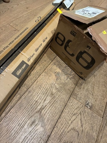 Boxed les mills - bar, and