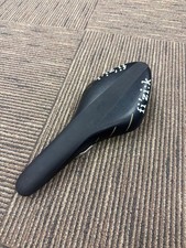 fi'zi:k Arione R5 Sattel