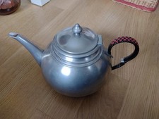 Alte Zinn Teekanne *Made In