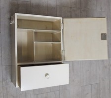 VINTAGE WANDAPOTHEKE HAUSAPOTHEKE MEDIZINSCHRANK BADSCHRANK 50s 60s Hängeschrank