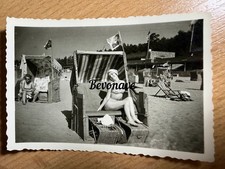 Foto schöne Frau im Bikini im