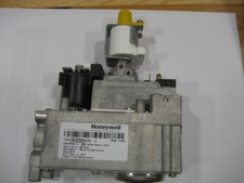 Honeywell VR4605M A2057 Stiebel Eltron 21/25 Gasarmatur Gasregelblock  NEU