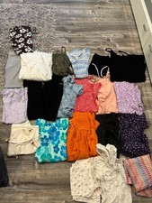 Konvolut 22 Kleider Marken und