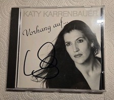 Katy Karrenbauer Vorhang  auf