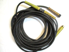 Kärcher org. Hochdruck- Schlauch 19 m in der mitte mit einer Kupplung verbunden