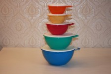 tupperware   Maximilian