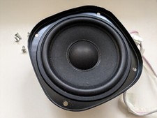 Yamaha PSR SX-700 Arranger Keyboard Teil - rechte Seite großer Lautsprecher