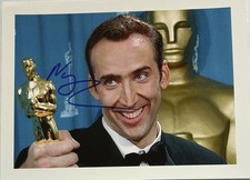 Nicolas Cage signiert Foto