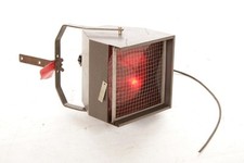 alter Strahler Bauhaus Art Deco Design Lampe Flutlicht Tripod Spot Theater