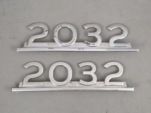 Mercedes 2032 emblem - 2032,