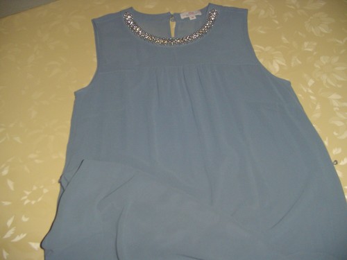 Schönes bläuliches kleid - schönes,
