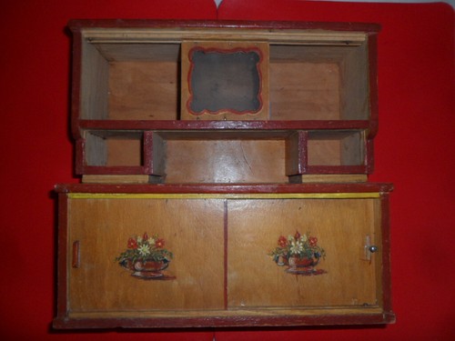 älterer puppenstubenschrank - Älterer,