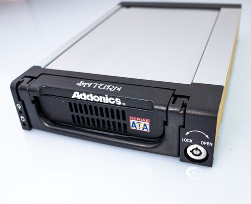 Addonics hot swap - addonics, hot-swap