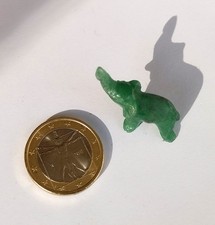Kleiner Elefant aus Jade