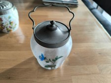 Altes bemaltes Glas mit